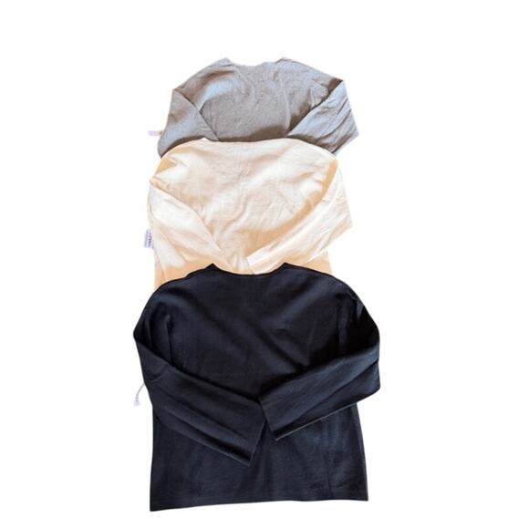 Old Navy NWT 3-Sweater Bundle – Size M (Gray, Cream, Black) - Picture 3 of 7